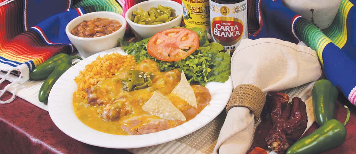 Chile Relleno recipe served on a plate, by Si Señor Restaurant of Arizona