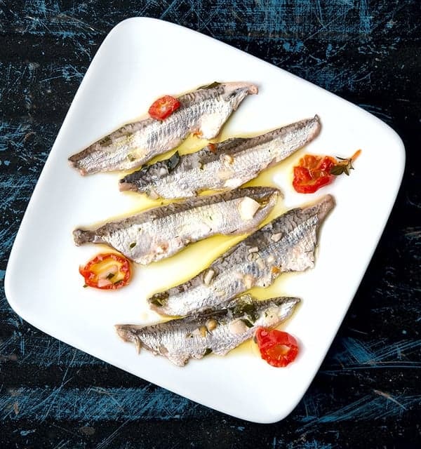 BOQUERONES