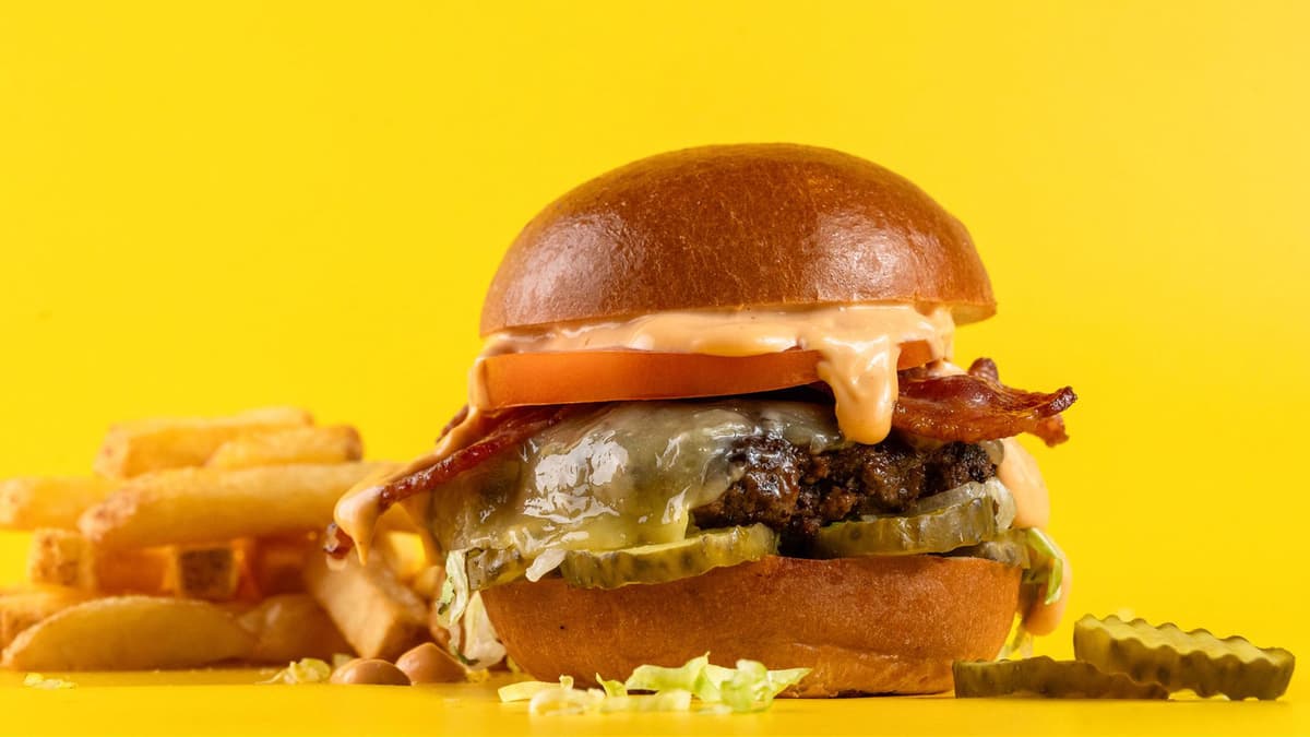 Classic Burger recipe served on a plate, by Topgolf Huntsville
