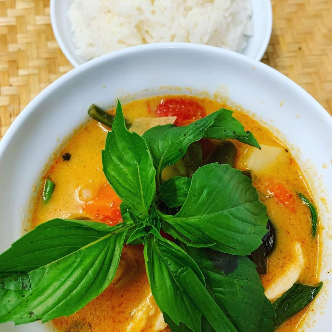 Red curry with chicken recipe served on a plate, by SouLao'd Kitchen Red curry with chicken recipe served on a plate, by SouLao'd Kitchen