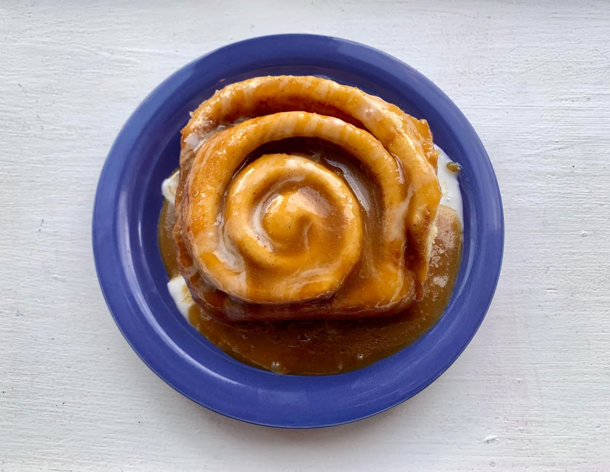 Buffalo Chicken Wings recipe served on a plate, by OoeyGooey Cinnamon Rolls and Café