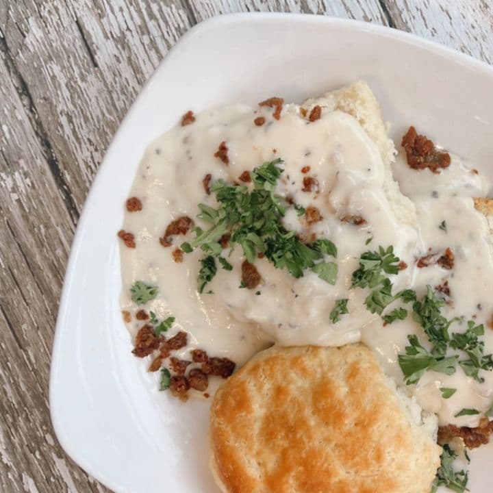 Mac & Cheese recipe served on a plate, by The Buttered Biscuit Mac & Cheese recipe served on a plate, by The Buttered Biscuit