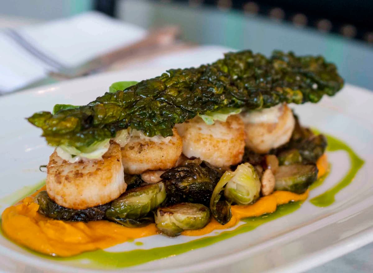 OS Scallops recipe served on a plate, by On Swann OS Scallops recipe served on a plate, by On Swann