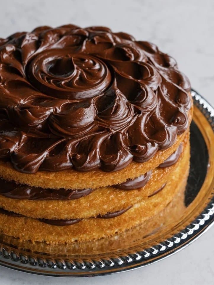 Vanilla Chocolate Cake recipe served on a plate, by Cafe Latte Vanilla Chocolate Cake recipe served on a plate, by Cafe Latte