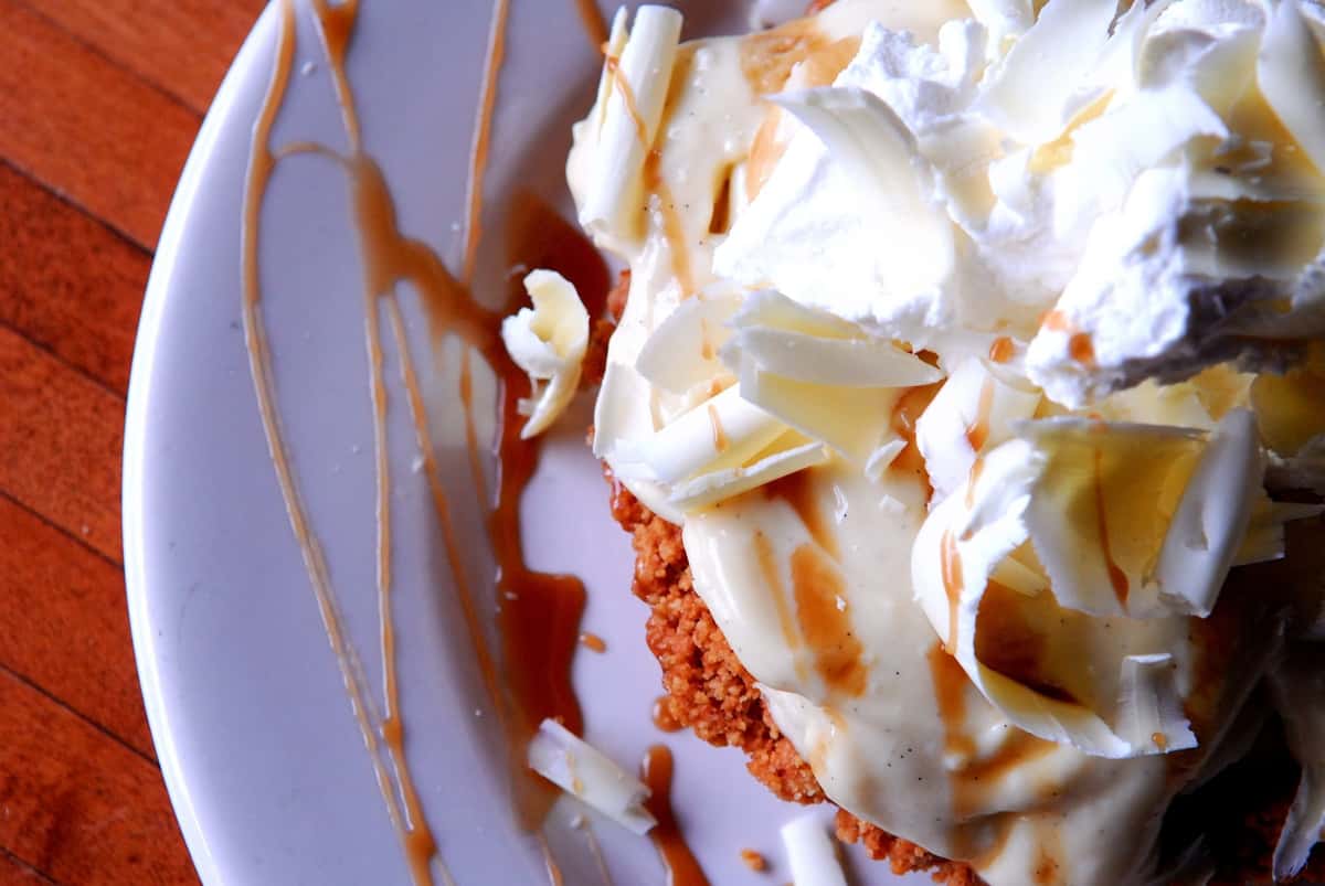 Banana Cream recipe served on a plate, by The White Chocolate Grill Banana Cream recipe served on a plate, by The White Chocolate Grill
